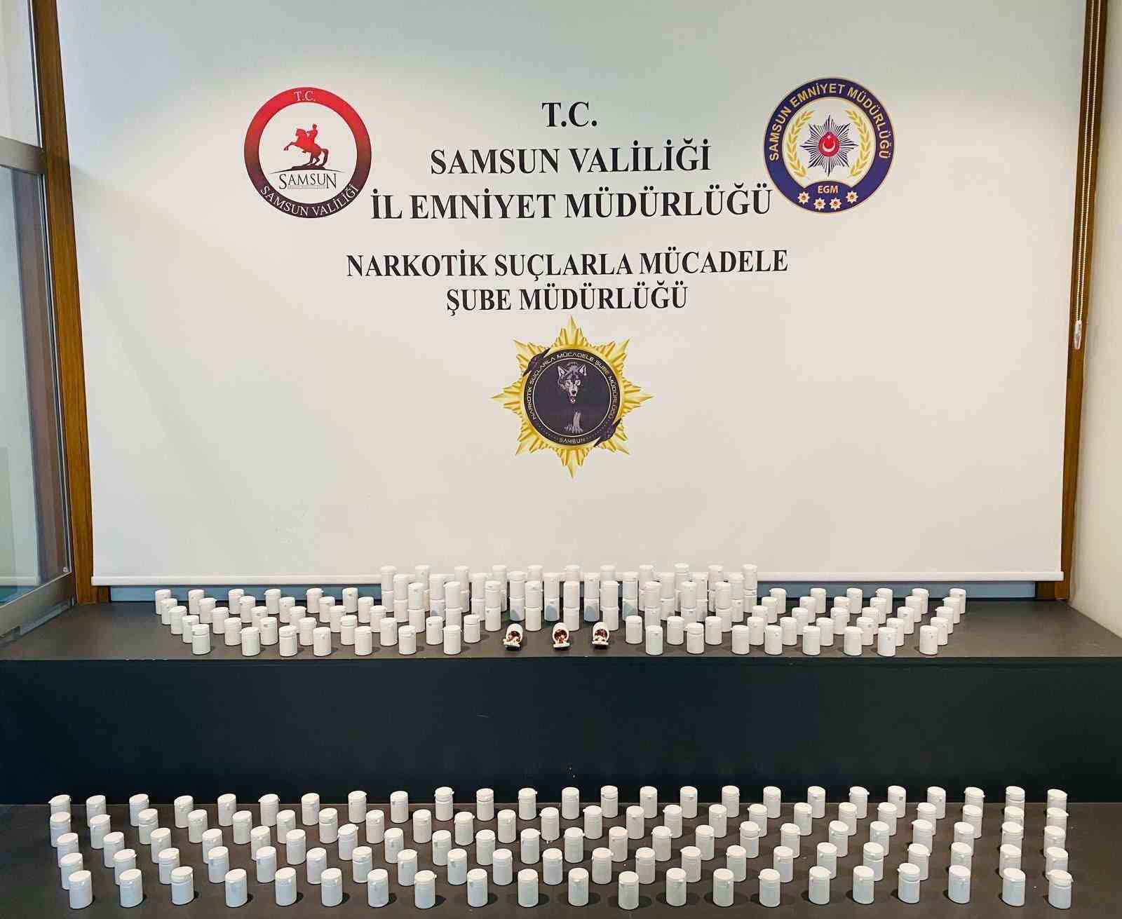 samsun-da-10-bin-104-sentetik-ecza-hap-ele-gecirildi
