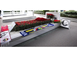 Mustafa Koç Kabri Başında Anıldı