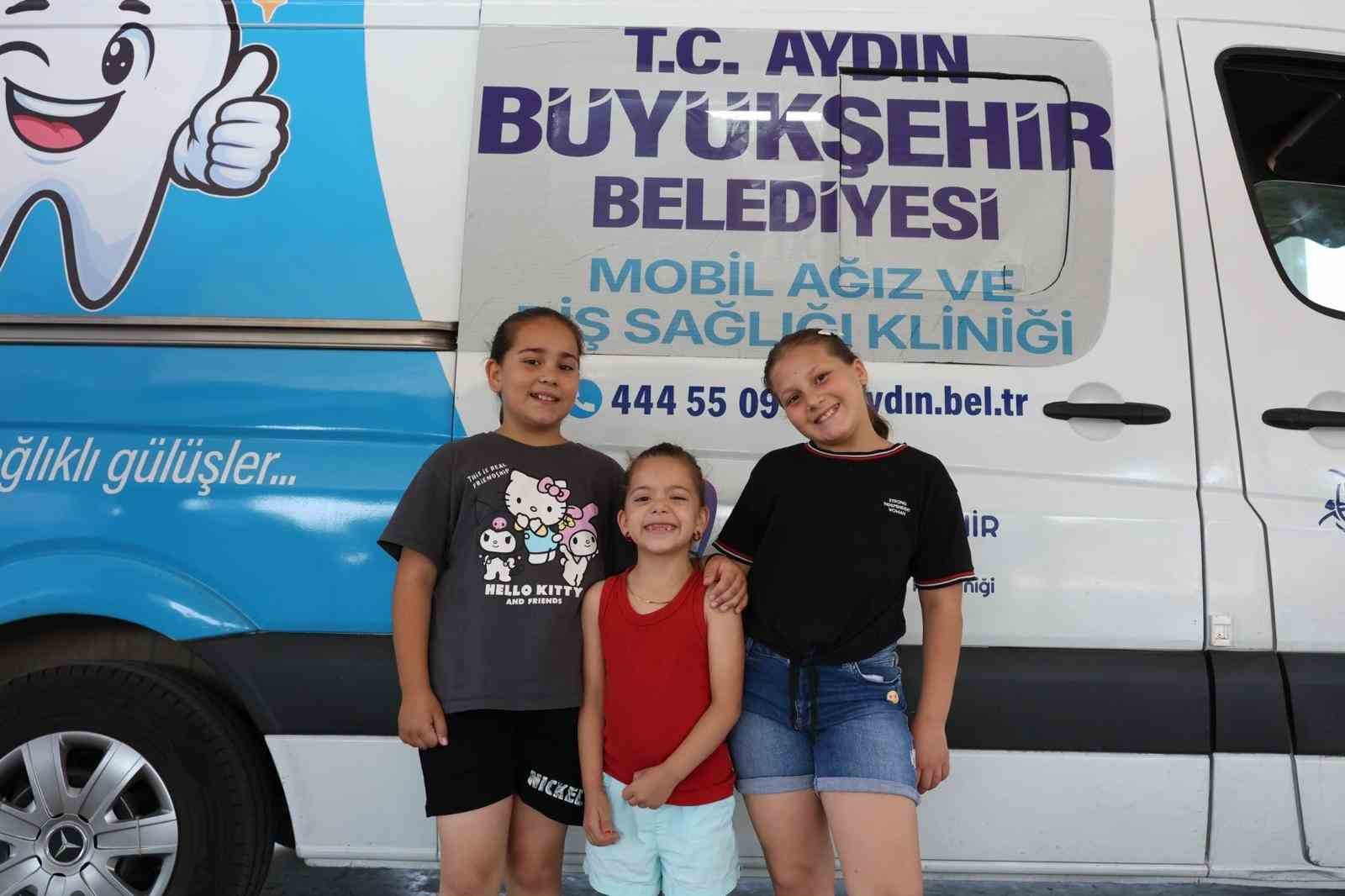 mobil-agiz-ve-dis-sagligi-klinikleri-5-ilcede-vatandaslarla-bulustu