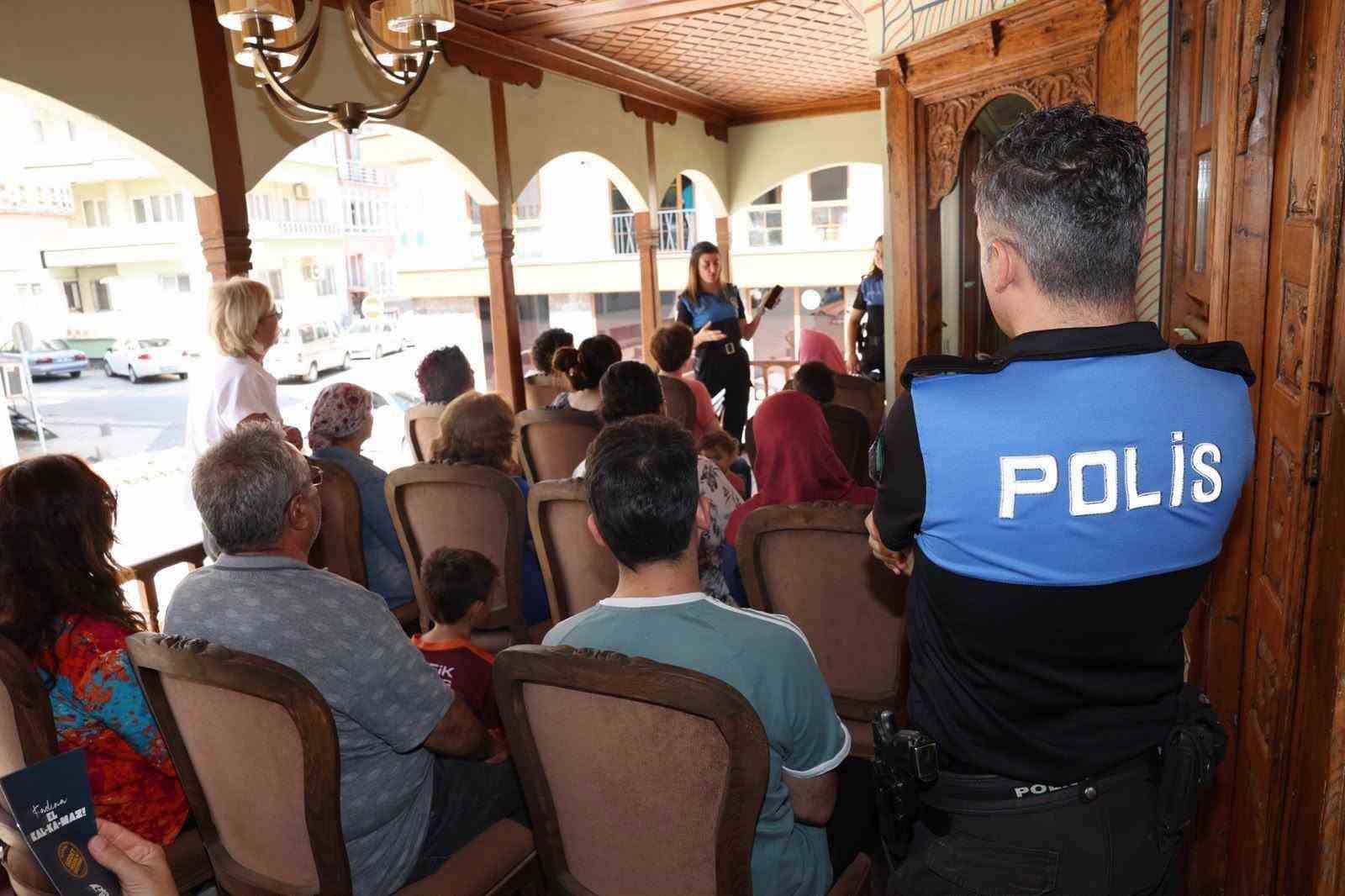 merkezefendi-belediyesinden-kadinlara-yonelik-kades-bilgilendirmesi