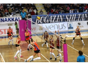 Vestel Venus Sultanlar Ligi: Çanakkale Belediyespor: 1 - Nilüfer Belediyespor: 3