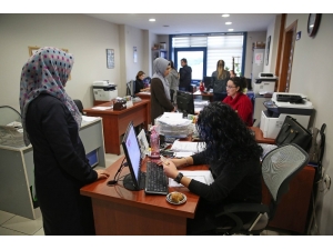 Buca’da Başarılı Öğrenciye Burs