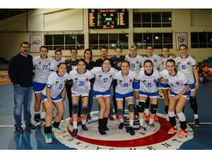 Yenimahalle Çeyrek Finale Yükseldi