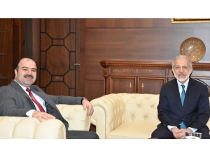 Yeni Rektöre Tebrik Ziyaretleri Sürüyor