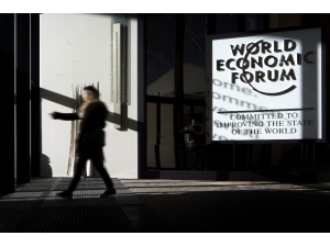 Davos Zirvesi Eksikleri İle Başlıyor, Trump, May, Macron Yok