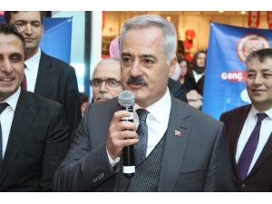 Validen Ortaokul Öğrencilerine, "15 Gün Oyun Oynayın, Ders Çalışmayın" Tavsiyesi