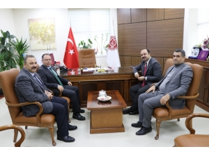 Çiftçi Başhekim Altay İle Görüştü