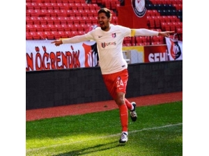 Salihli Belediyespor’da 3 Oyuncu Gitti, 4 Oyuncu Geldi