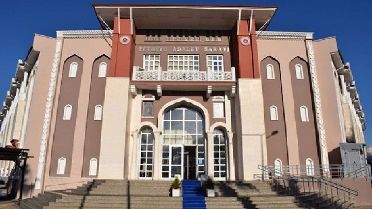 fethiye-de-gocmen-kacakciligi-operasyonu-18-gozalti
