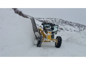Bingöl’de 19 Bin 200 Kilometre Yol Kardan Temizlendi