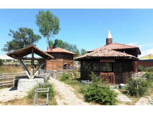 Ladik’te Ambarköy, Vezirköprü’de Adatepe Çamaşırlığı