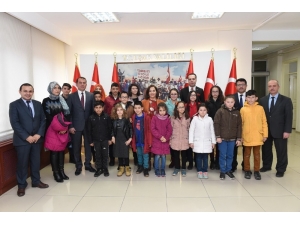 Uşak’ta ’Başarı Sizden Ödül Bizden’ Projesi