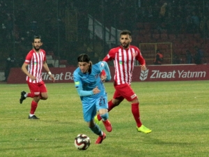 Ziraat Türkiye Kupası: Balıkesirspor Baltok: 1 - Trabzonspor: 1 (İlk Yarı)