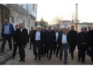 Ak Partililer Elbeyli’ye Çıkarma Yaptı