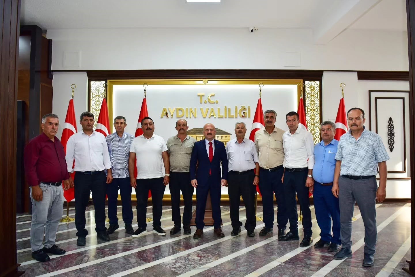 aydin-valisi-varol-nazilli-mahalle-muhtarlarini-kabul-etti