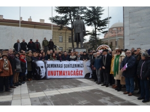 Uğur Mumcu Özlemle Anıldı