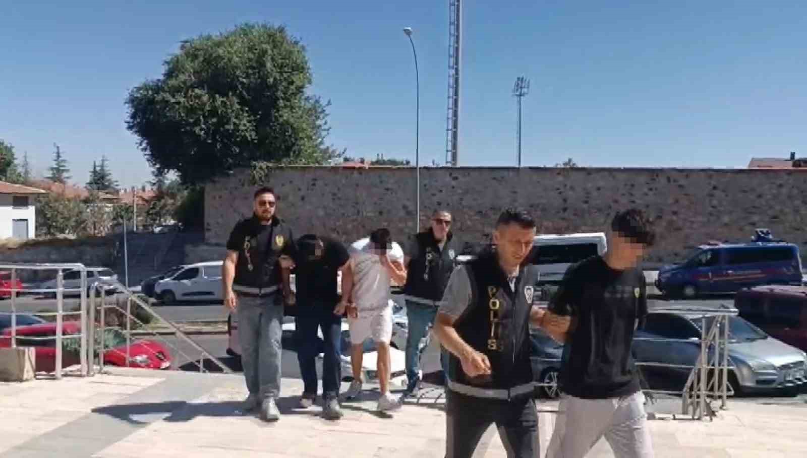 sazan-sarmali-dolandiriciligina-3-ilde-operasyon-2-tutuklama