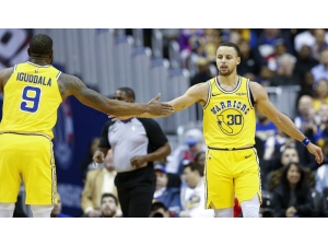 Golden State Warriors, Galibiyet Serisini 9 Maça Çıkardı