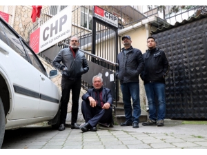 Chp’li Aday İttifak Adayını Beğenmeyip Oturma Eylemi Yaptı