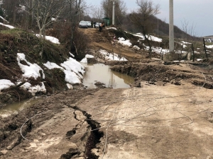 Heyelan Sonucu 2 Ev, 1 Tavuk Çiftliği Ve 2 Ahır Zarar Gördü