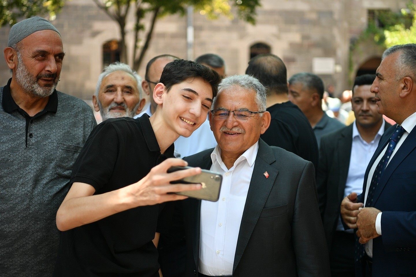 baskan-buyukkilic-kayseri-nin-en-begenilen-ilk-5-siyasetcisi-arasinda