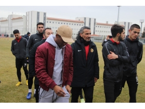 Lisansı Çıkmayan Oyuncular Eskişehirspor’dan Ayrıldı