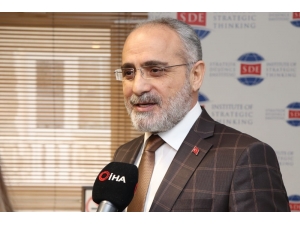 Cumhurbaşkanı Başdanışmanı Topçu’dan Venezuela Açıklaması: "Küresel Savaşa Döndürüldü"