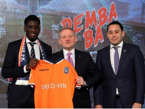 Medipol Başakşehir, Demba Ba İle 2.5 Yıllık Sözleşme İmzaladı