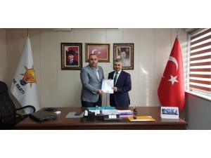 Ak Parti’den Aday Adayı Olan Eski Kaymakamdan Chp İle Görüştüğü İddialarına Açıklama