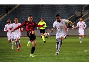 Spor Toto 1. Lig: Gençlerbirliği: 0 - Altınordu: 2