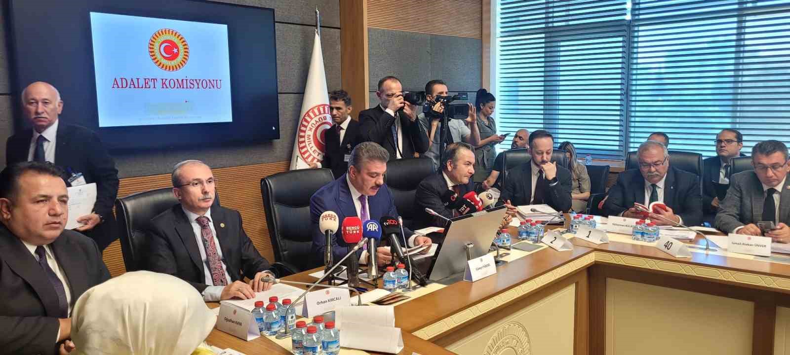 12-yargi-paketi-adalet-komisyonu-nda