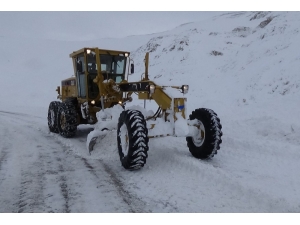 Van’da 11 Yerleşim Yeri Ulaşıma Kapandı