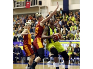 Kadınlar Basketbolda Derbi Heyecanı