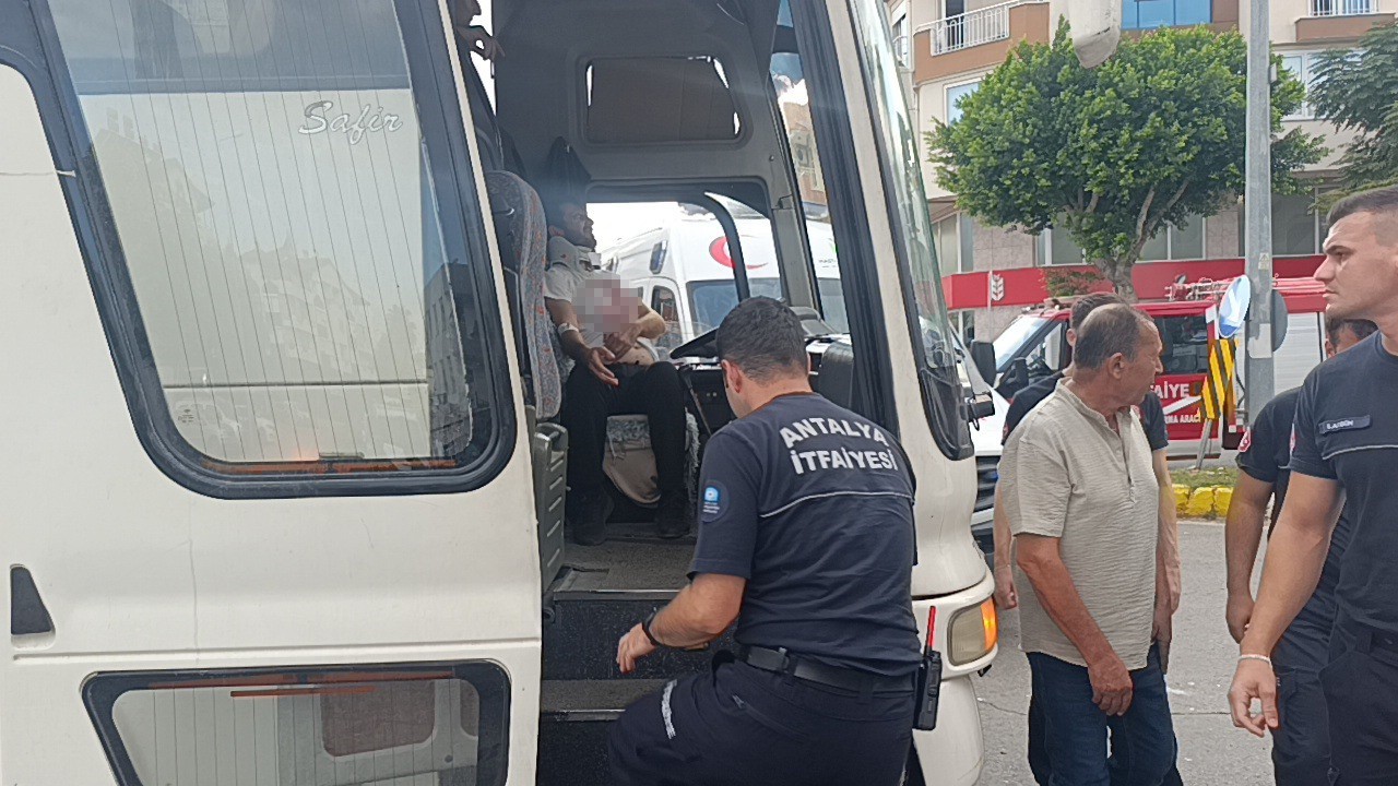 otobus-ile-otomobil-carpisti-2-yarali