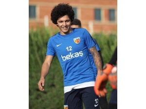 Kayserispor, Oğuzhan Berber İle Yollarını Ayırma Kararı Aldı