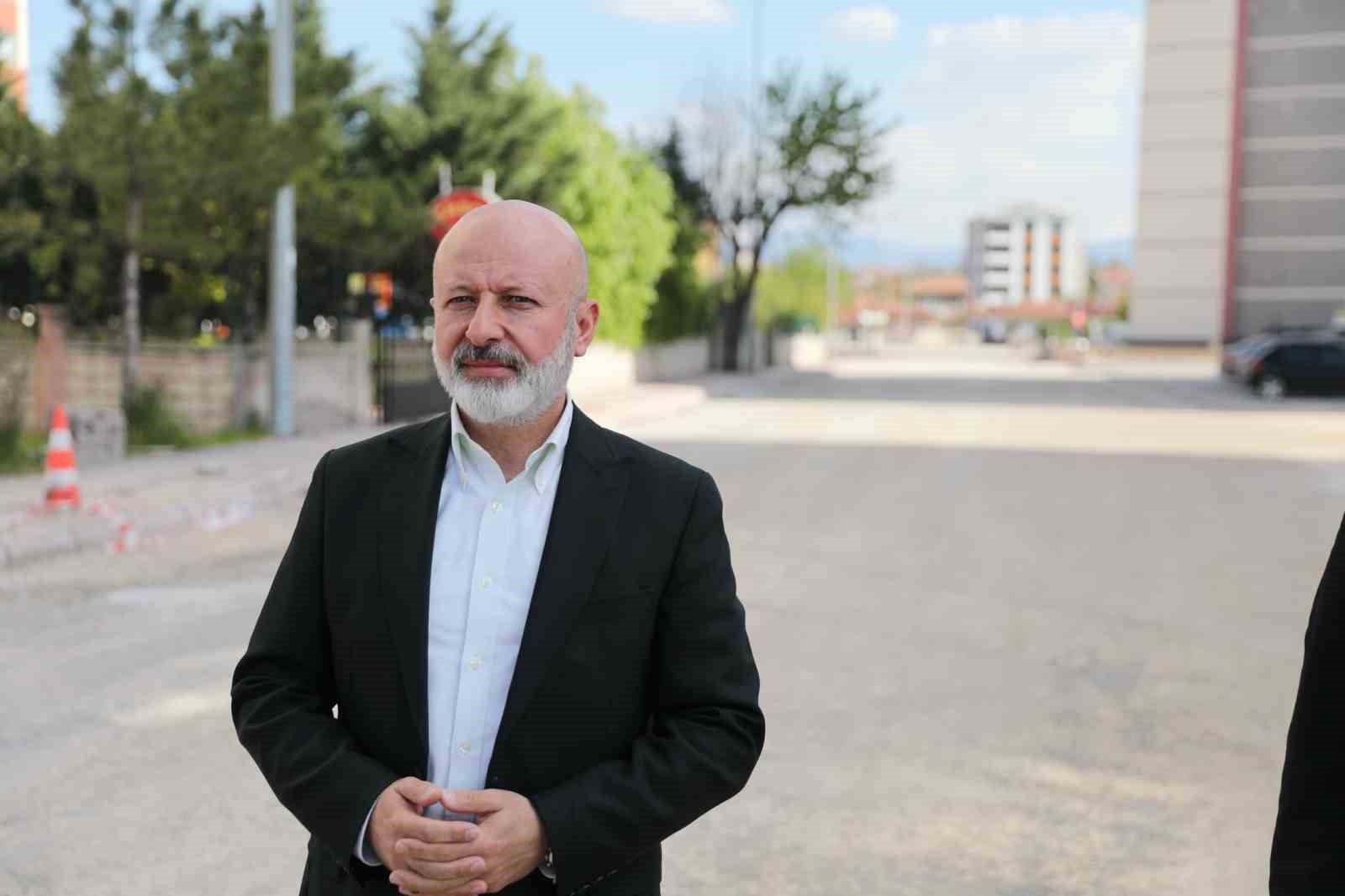 baskan-colakbayrakdar-seyrani-de-yollari-otoparki-ve-yesil-alanlariyla-yeni-bir-yasam-kuruyoruz