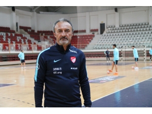 Futsal Milli Takımı Yalova’da Kampa Girdi
