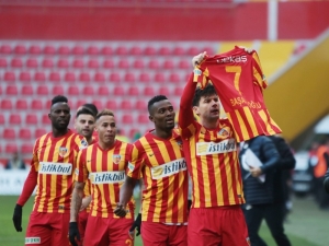 Sapunaru Golü Bilal’e Hediye Etti