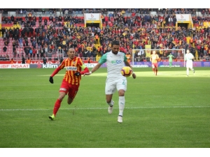 İstikbal Mobilya Kayserispor Yenilmiyor