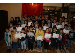 Torbalı’ya Kapalı Spor Salonu Yapılacak