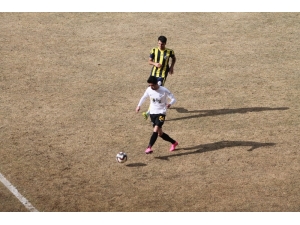 Lider Bayburt Fatsa’yı 3 Golle Geçti