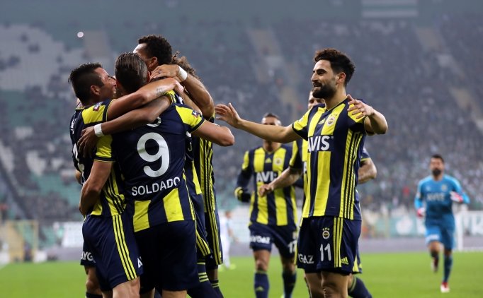Fenerbahçe'de Transferler Premier Lig'den!