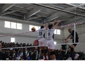 Tvf Erkekler 1. Lig: Solhanspor: 3 - Tkd Torul Gençlik: 0