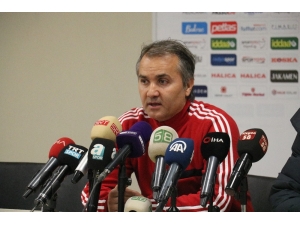 Ersel Uzğur: “Önemli Olan Aldığımız Puan Ve Oyuncularımızın Gayreti”