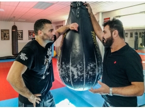 Manuel Charr’ın Unvanı Geri Verildi