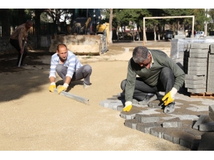 Burhaniye’ De Öğrencilerin Ayağı Çamura Basmayacak