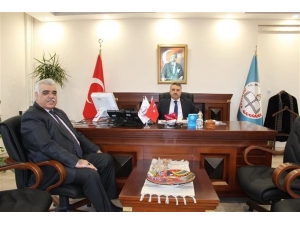 İl Müftüsü Akkuş, İl Milli Eğitim Müdürü Çelik İle Bir Araya Geldi