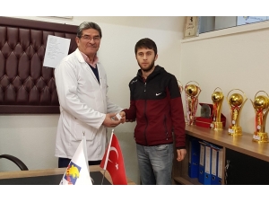 Okul Müdüründen Örnek Davranış