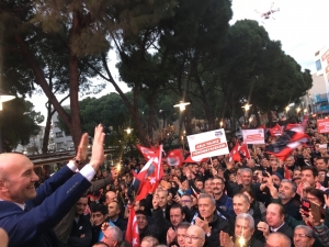 Chp’nin İzmir Adayı Soyer: “Çok Büyük Bir Heyecan İçindeyim. Dokunsanız Hüngür Hüngür Gidebilirim, Gitmeyeceğim”