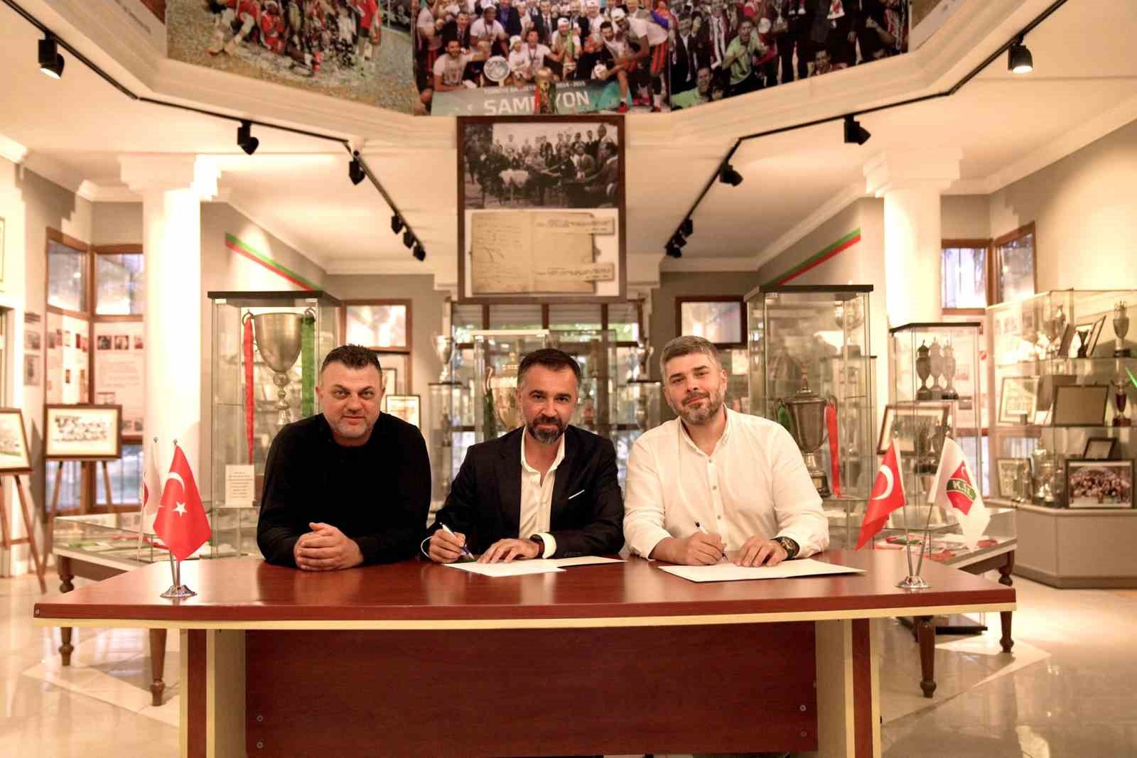 karsiyaka-basketbol-da-selim-cinar-geri-dondu